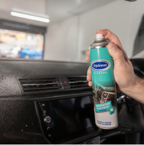 Rénovateurmat plastiques senteur exotiques 400ml - Triplewax Rénovateurmat plastiques senteur exotiques 400ml - Triplewax